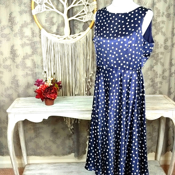 Jessica Howard blue polka dot satin dress - Picture 3 of 10